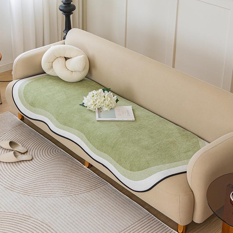 Cream Snow Neil Special-Shaped Sofa Cover, Simple Four-Season Universal Non-Slip Sofa Cushion, Light Luxury Anti-Cat Scratch Cover