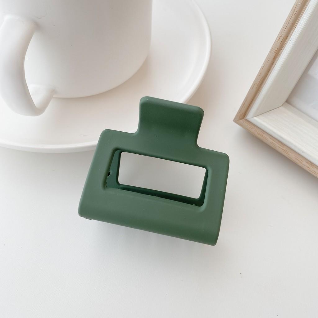 

Stylish 5cm Square Vintage Hair Clip For Women Perfect For Elegant Updos Matte Green