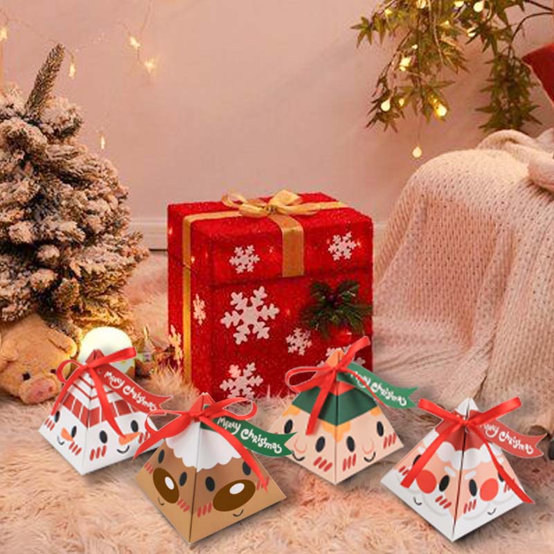 24pcs  New Design Hotly Sold Small Christmas Triangle Paper Candy Gift Packing Box With Tag And Ribbon