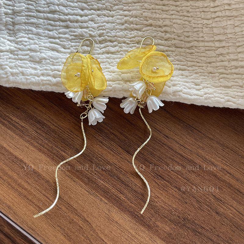 

Mint Green Tulle Flower Tassel Stud Earrings for Women 2025 New Arrival Korean Style Vacation Style Long Design Earrings Eardrops Pale yellow flower tassel ear hook