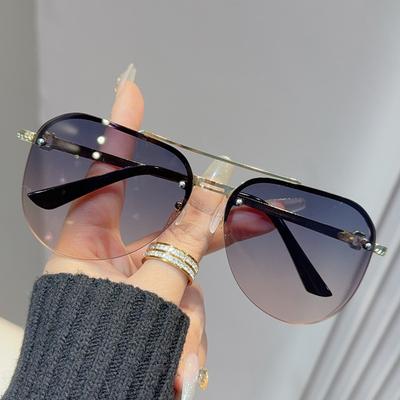 Brillen en accessoires – Zonnebrillen