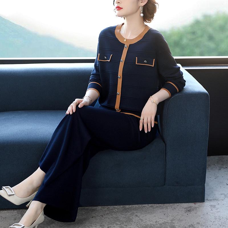 

Women s 2026 Spring Knitwear Set: Stylish Age-Reducing Wide-Leg Pants Two-Piece for Moms Large темно-синього кольору