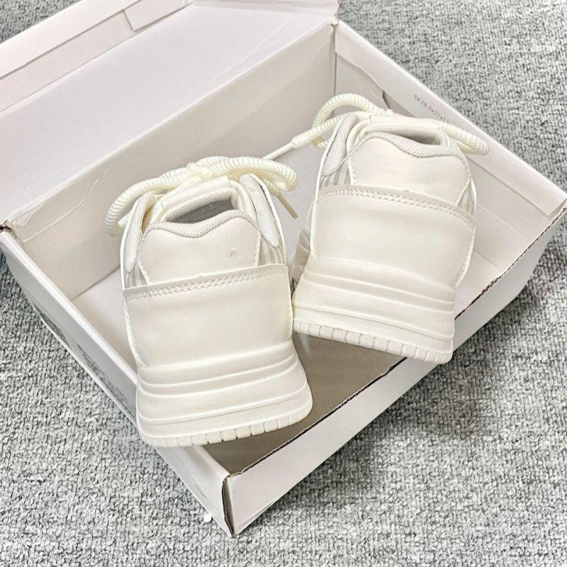 Super Fire Campus Women's Shoes Versatile Autumn and Winter Niche Platform Students Casual Light Sports Shoes Board Shoes