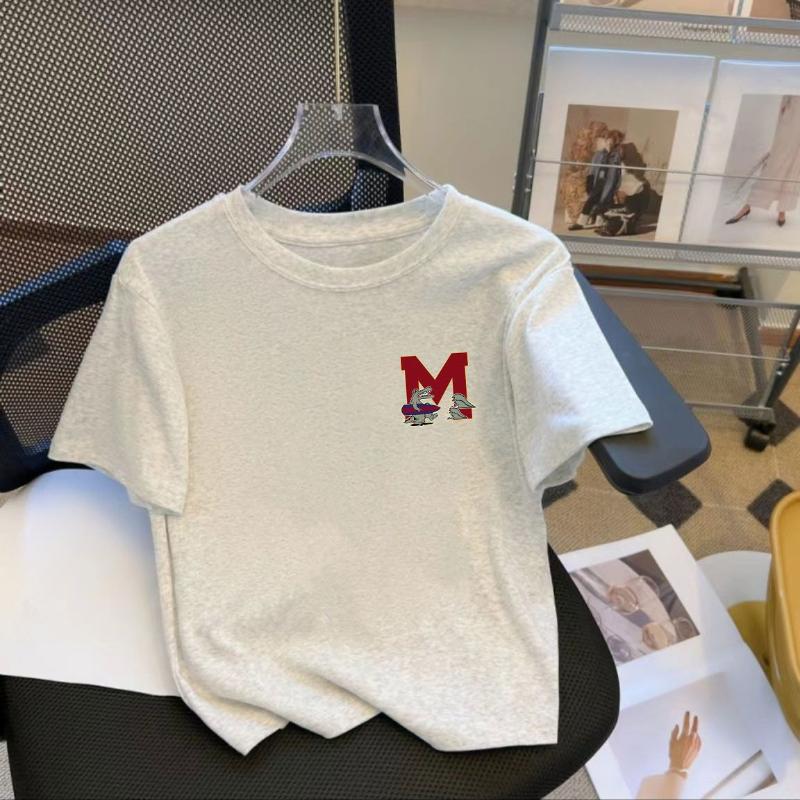 Round Neck Dressing Short T-shirt Shirt for Girls In Summer New Design Pure and Slim Body