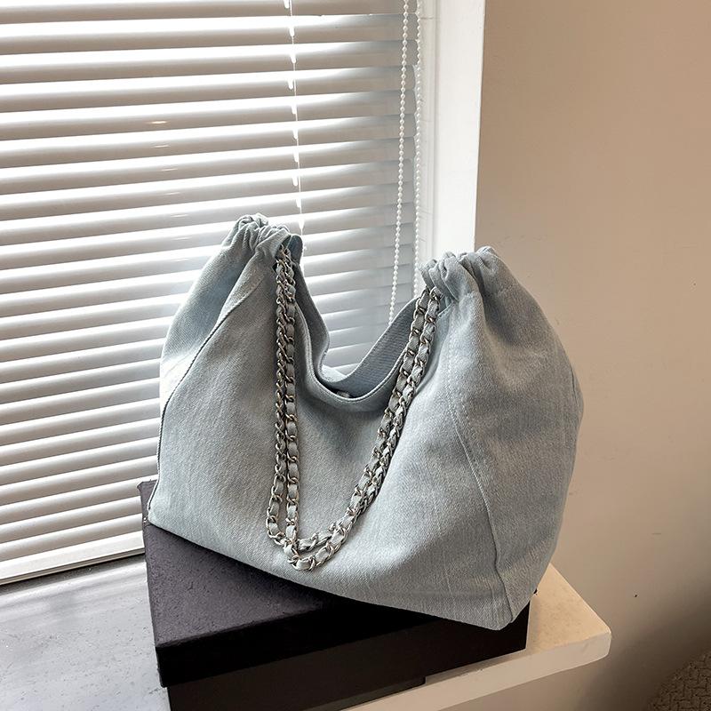 

Джинсовая сумка большой вместимости женская новая универсальная на плечо подмышку повседневная сумка-тоут для поездок на работу светло-синий