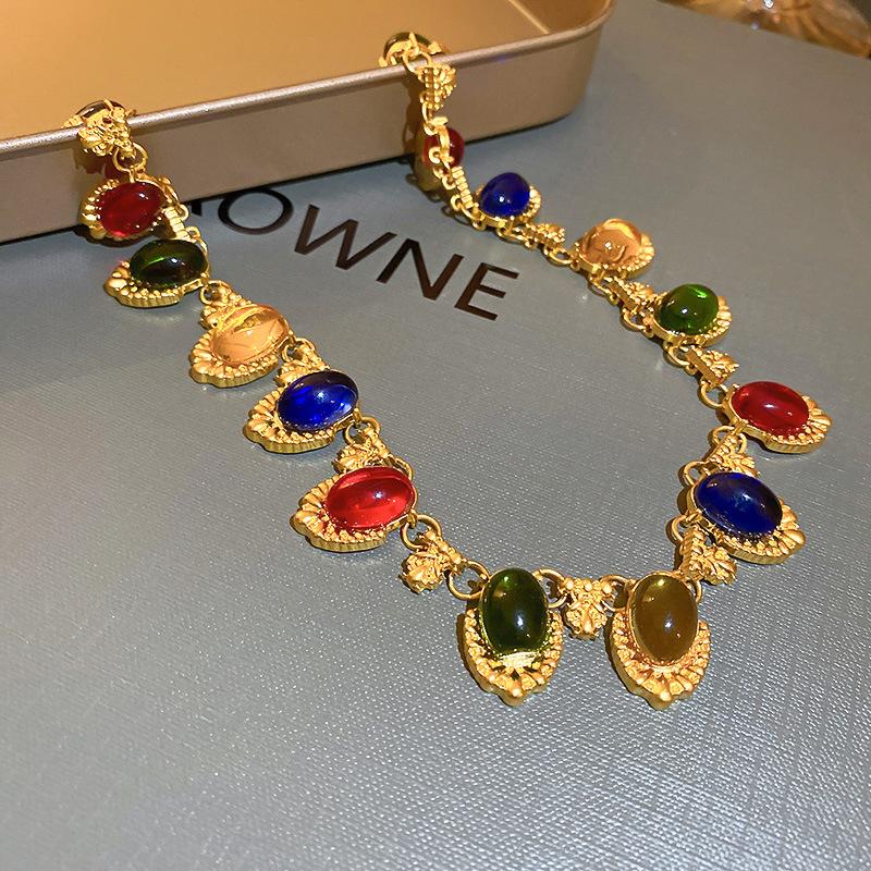 Multicolor Rhinestone Choker Necklaces Retro Style Heart Round Necklace Golden Copper Plated Necklace Party Wedding Zircon