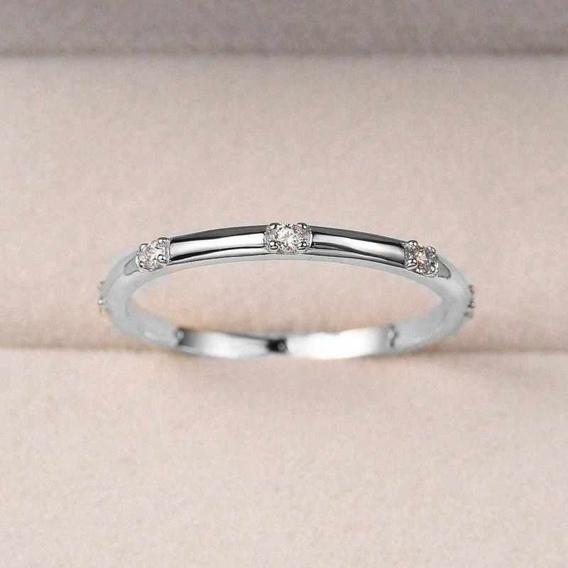 925 Silver Fashion Round Plain White Zircon Ring For Women Anniversary Party Creativity High Quality Fine Jewelry