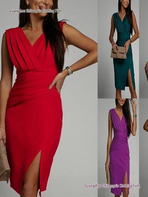 Ärmelloses Sommer-Abendkleid mit hohem Bund und Schlitz