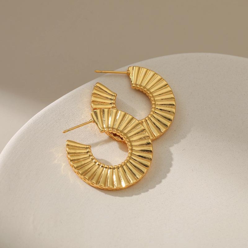 Creative Fan Shaped 18k Gold Plated Retro French Geometric Stud Earrings For Women