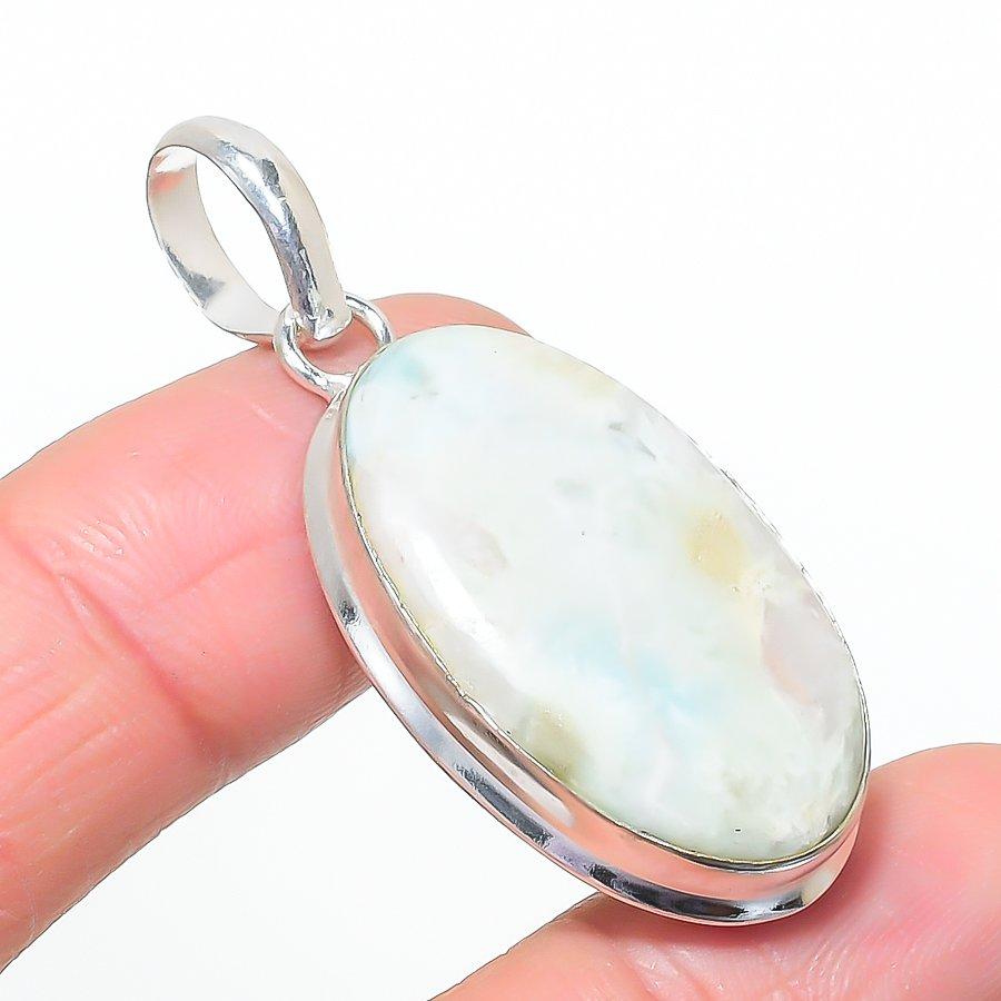 Natural Moonstone Gemastone 925 Sterling Silver Jewelry Pendant 2.09 AP-14503