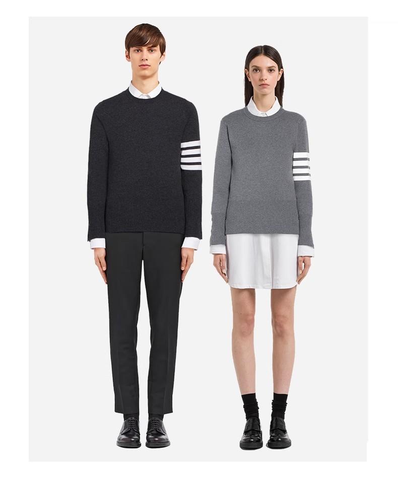 TB [Official Authentic] Sweater Unisex Base Sweater Classic Round Neck Pullover Slim Fit Versatile Knit Sweater