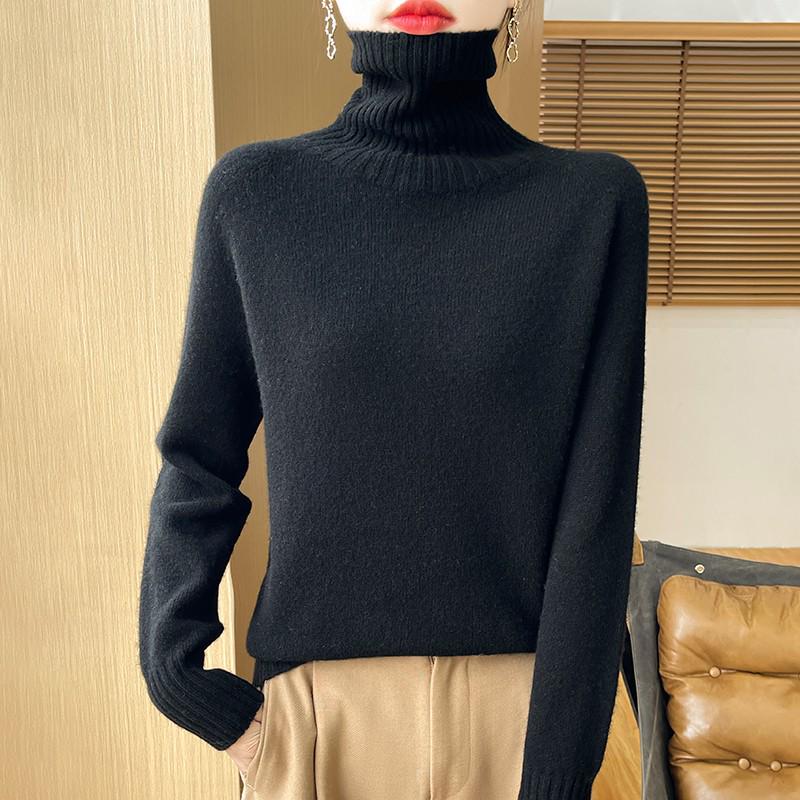 Women's Pure Wool High-Neck Sweater: Solid Color, Loose Fit, Thickened Base Layer, Autumn/Winter Collection
