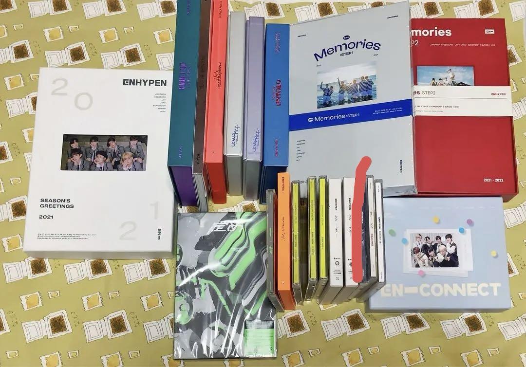 

[USED] Enhypen CD Album DVD Bundle with Trading Cards