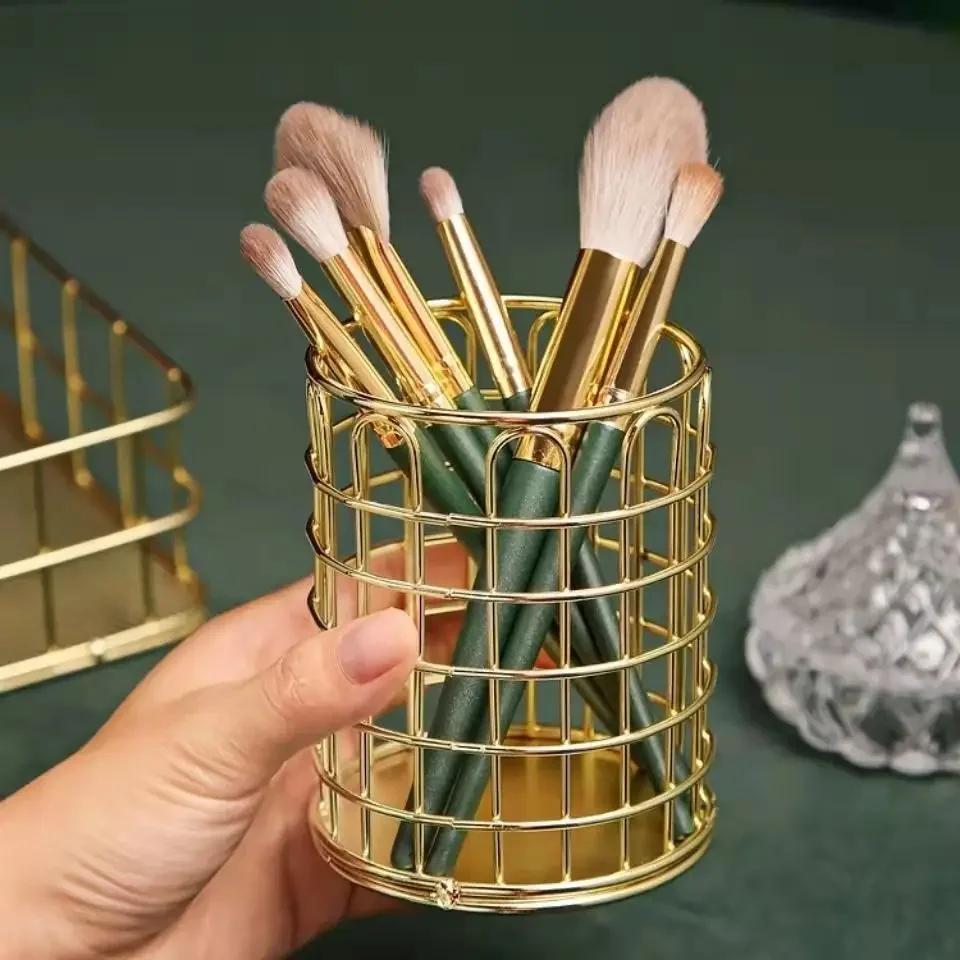 

Cylindrical Storage Box for Cosmetics Makeup Brushes, Lipstick Brush, Pen Holder Organizer, Wrought Iron Pen Storage