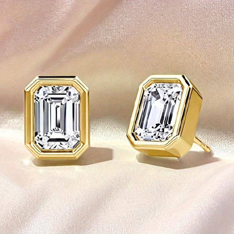 Luxury 18K Gold Plated Engagement Classic Bezel Emerald Moissanite Stud Earrings for Classic Gift Engagement Jewelry