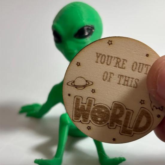 Alien Ornament Engraved Alien Decoration Desktop Ornament with Fine Engraving Design Bedroom Office Decor