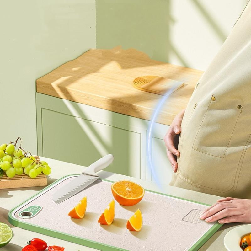 Zweiseitige antibakterielle Schneidebrett Anti-Schimmel Anti-Rutsch Kunststoff Multifunktionales Obst klebriges Brett Haushaltsküchenwerkzeug