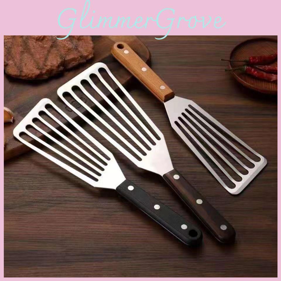 Durable Non-slip Fish Turner With Heat Resistant Wooden Handle For Kitchen Use