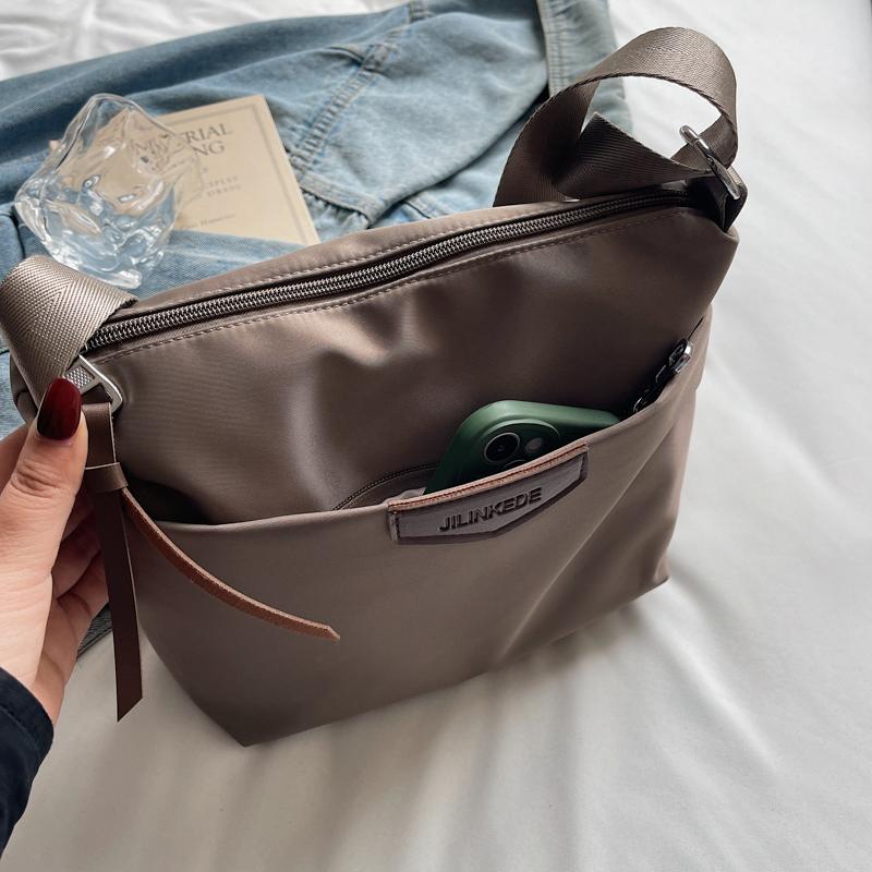 Shoulder Bag Women's Bag Lightweight Multi-Compartment Mother Bag