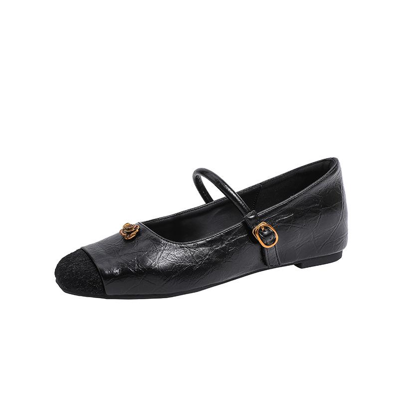 Retro inner height increase one-word buckle Mary Jane shoes women's shoes 2026 autumn and winter new French small fragrant temperament single shoes