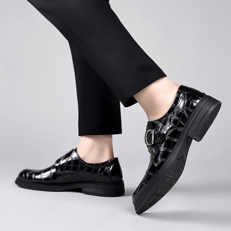 Fashion Fashion Trends Men Crocodile Pattern Leather Shoes Men Italy Style Business Dating Loafers Shoe Thick Soled Pointed Buckle Shoes