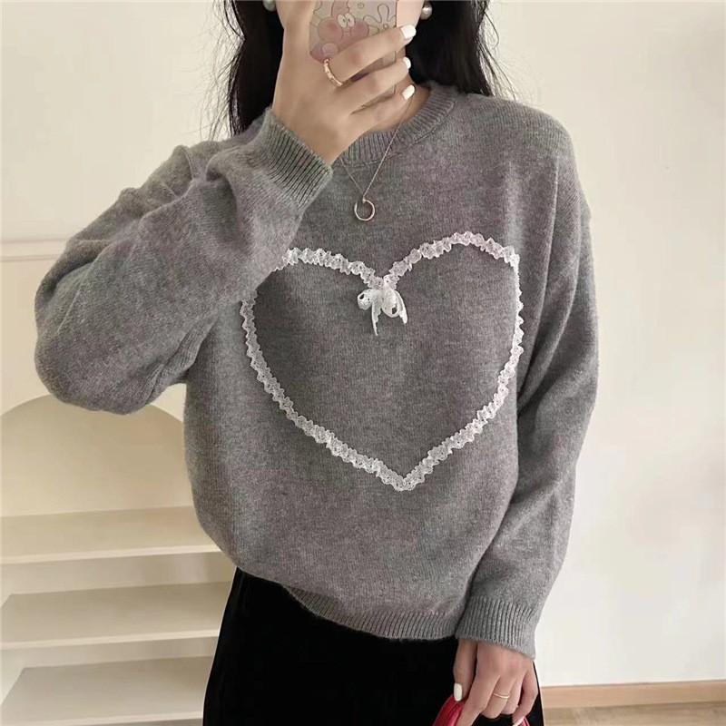 Womens Loose Knit Pullover Sweater With 3D Heart Round Neck Long Sleeve Casual Top Winter