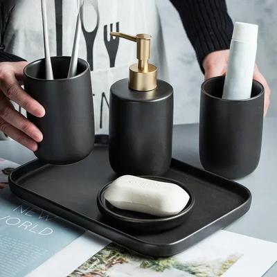 Produits pour salle de bain et WC – Sets d'accessoires pour salle de bain