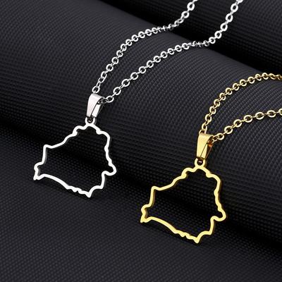 Collana con Ciondolo Geometrico Dorato in Acciaio Titanio con Intagli per Coppie