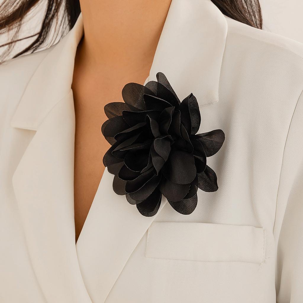 Unqiue Flower Brooch Lapel Pin Stylish Oversized Fabric Flower Pin for Business Professionals and Wedding Celebrants