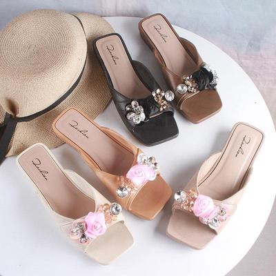 Calzado para mujer – Sandalias