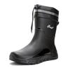 Winter new integrated fleece water shoes men's rubber shoes soft fleece waterproof and non-slip medium tube thickened rain shoes fixed cotton rain