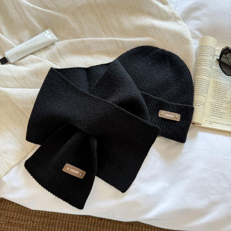 Solid color knitted scarf hat two-piece set autumn and winter warm versatile wool hat scarf face small cold hat