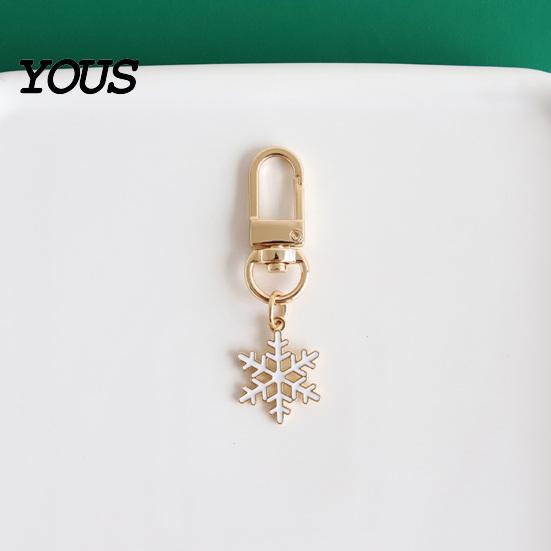 Elk Hanging Ornaments Cartoon Christmas Keychain, Enamel Santa Snowman Snowflake Bag Charm, Charm Xmas Theme Pendant for Backpacks Handbags