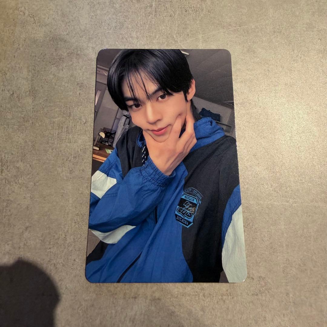 

[USED] TWS Dohoon 42club FC Membership Venue Bonus Trading Card