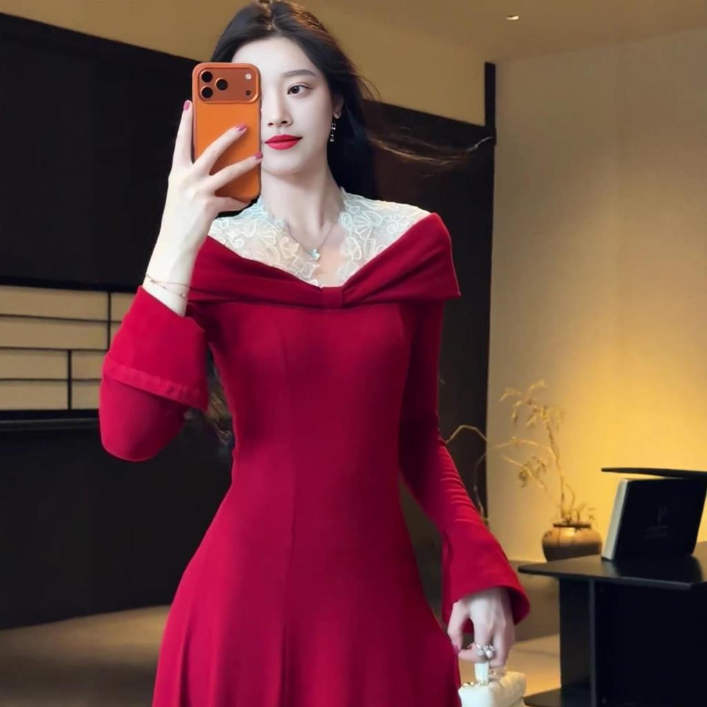 2026 Spring/Autumn Women's French Red Dress: Elegant Casual Slimming Battle Robe