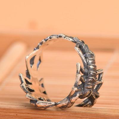 New Domineering Personality Scorpion Open Ring Creative Trend Skull Ring Men and Women Open Adjustable Size Ring Fashion Zircon