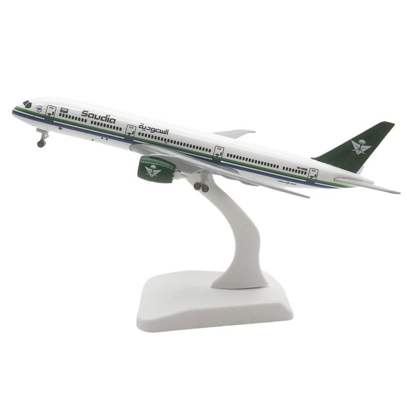

20cm Saudi Arabian AIR B787 Airlines 787 Airplane Model Scale Alloy Metal Plane Model Children s Christmas Gift Diecast Airplane зелёный/белый