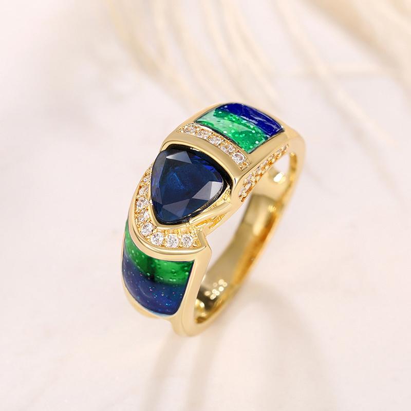 Elegant Vintage Triangle Cut Sea Blue Ring with Synthetic Zirconia Accents – Golden-Plated Copper Band for Women, Perfect Wedding or Bridesmaid Party
