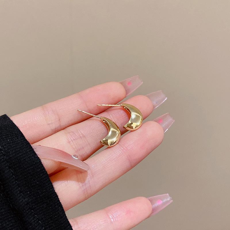 Ретро французские геометрические металлические гвоздики женские простые для офиса серьги интернет-знаменитости серьги холодный стиль взрывные серьги