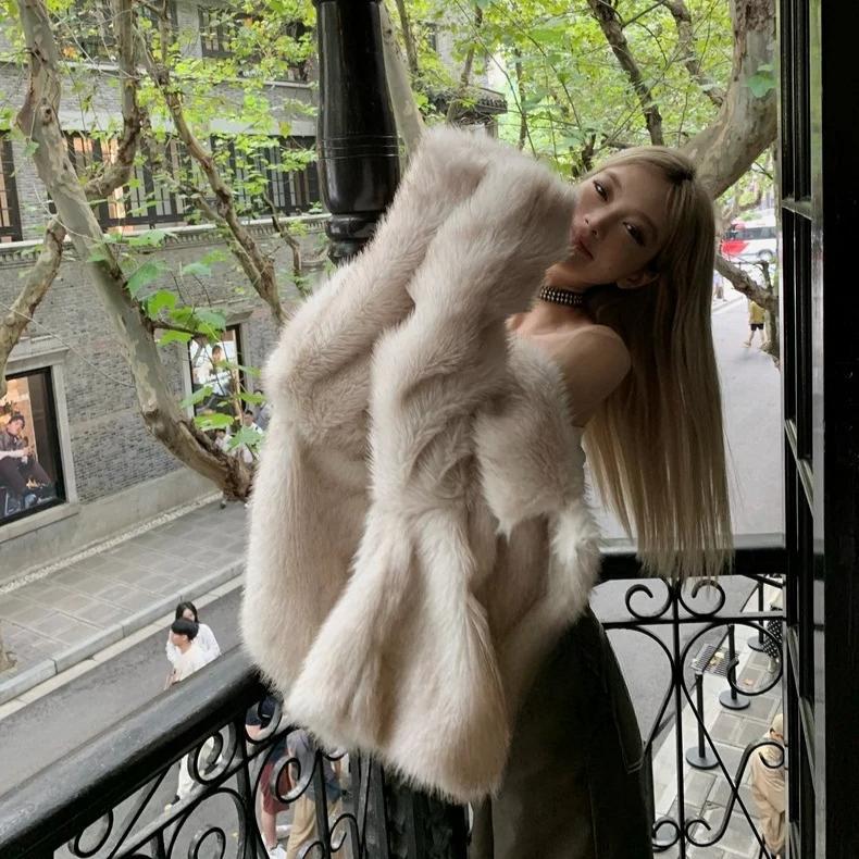 VAYLA Luxury Brand Autumn Winter Fur Coat Women Short Lazy Wind Fox Fur Jacket Cropped Fluffy Casaco De Pele Feminino