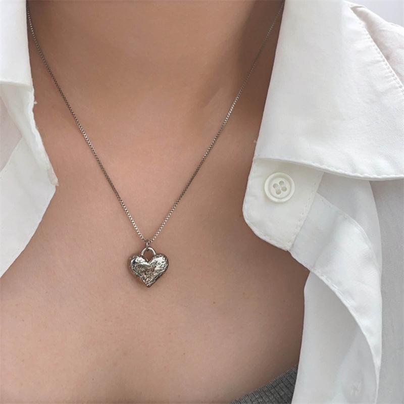 Love Heart/Butterfly/Star Necklace Geometric Pendant Clavicle Chain Adjsuatble Neckwear Fashionable Jewelry Pieces