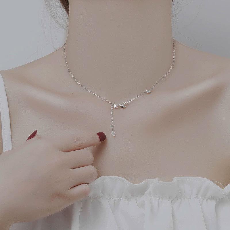 Colier cu fluture mic încrustat cu diamante, design personalizat al studentului Forest, lanț cervical cu temperament clavicular