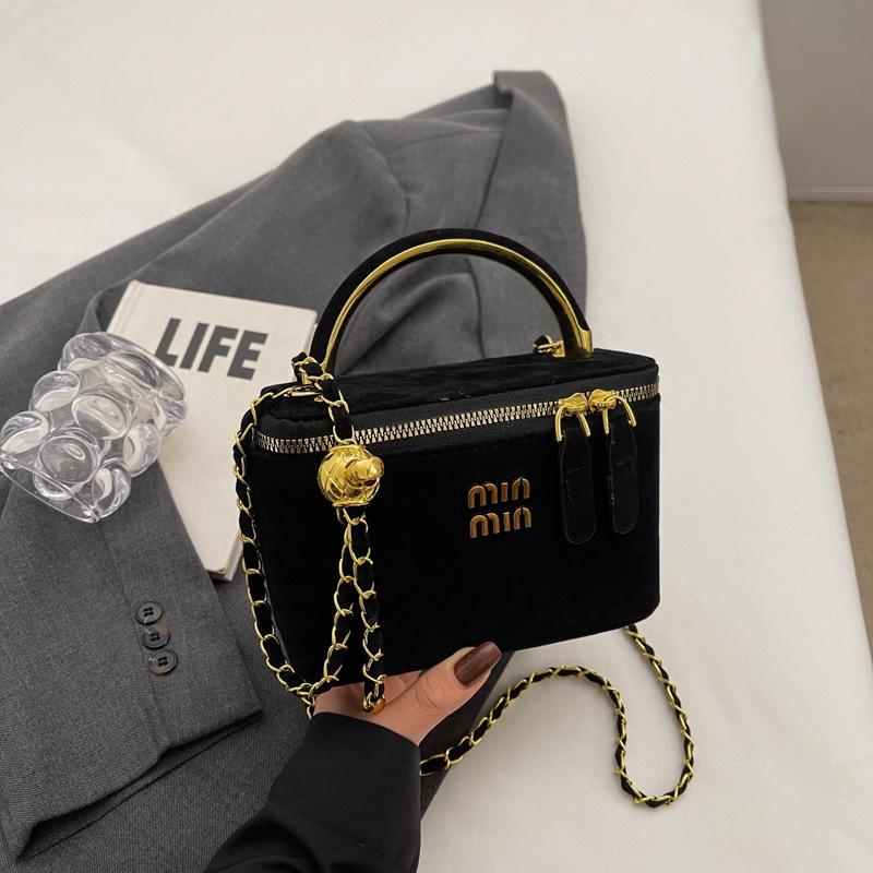 Prémiová dámská semišová crossbody kabelka s řetízkem 2025 - Matná krabicová kabelka