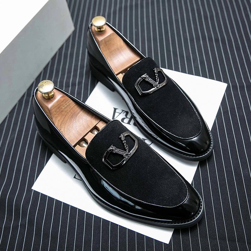 

Leather shoes men s shoes winter 2025 new nightclub hairstylist thermal cotton shoes business casual wedding beanie shoes 44