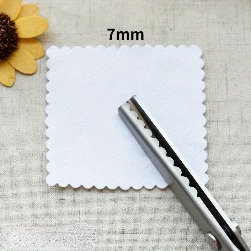 

1 шт. Профессиональные портновские ножницы Кружевные ножницы Ножницы для выкройки Ткань Кожа Бумага Ножницы с дугообразными лезвиями, Ножницы с зубчатыми лезвиями Ручная работа DIY Circular arc-7mm