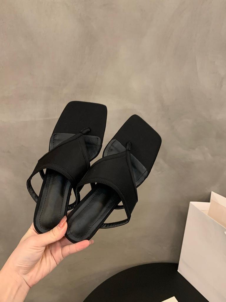 French Pinch Flip-flops Shoes Women's Shoes Summer Wear 2025 New Internet Celebrity Temperament Sandals High Heels Sandals