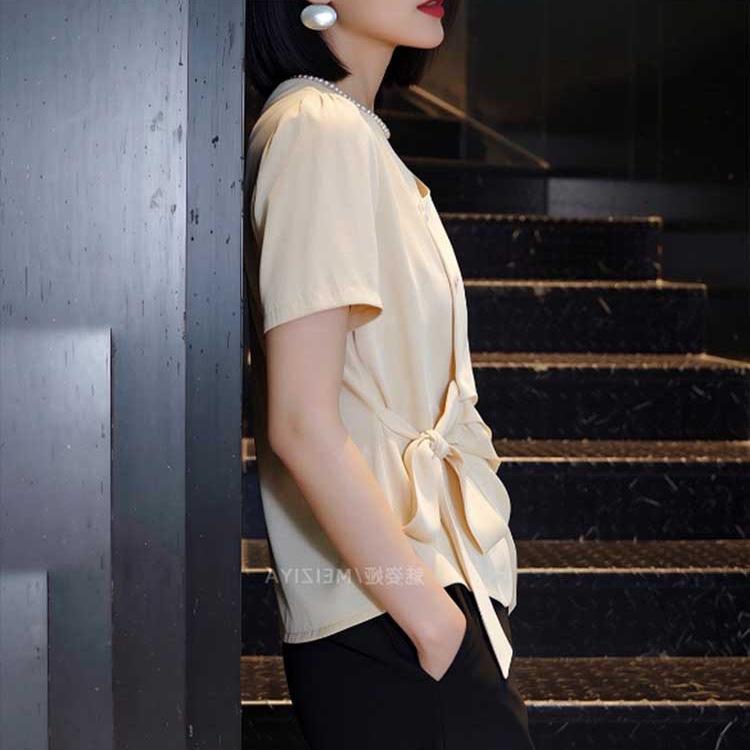 Summer new fashion solid color lace-up short-sleeve T-shirt, high-end commuter style niche design top