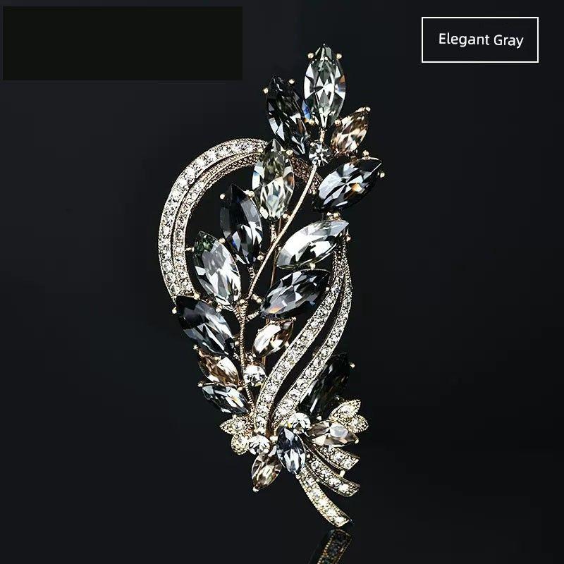 Retro Europe and America Crystal Gem Brooch High-End Corsage for Ladies Pin Elegant Suit Evening Dress Versatile Accessories