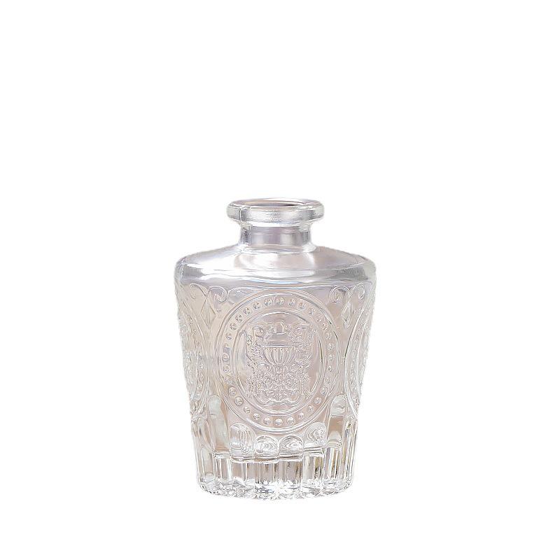 Nordic Glass Vase: Elegant Hydroponic and Dried Flower Decor for Office or Home.