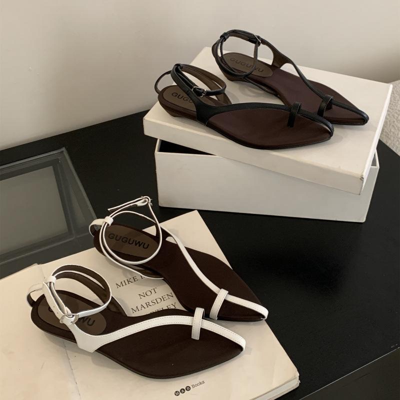 

Нишевый дизайн минималистичные сандалии женские высококлассные с тонким ремешком темпераментные с острым носком открытые низкокаблучные сандалии 39 чёрный